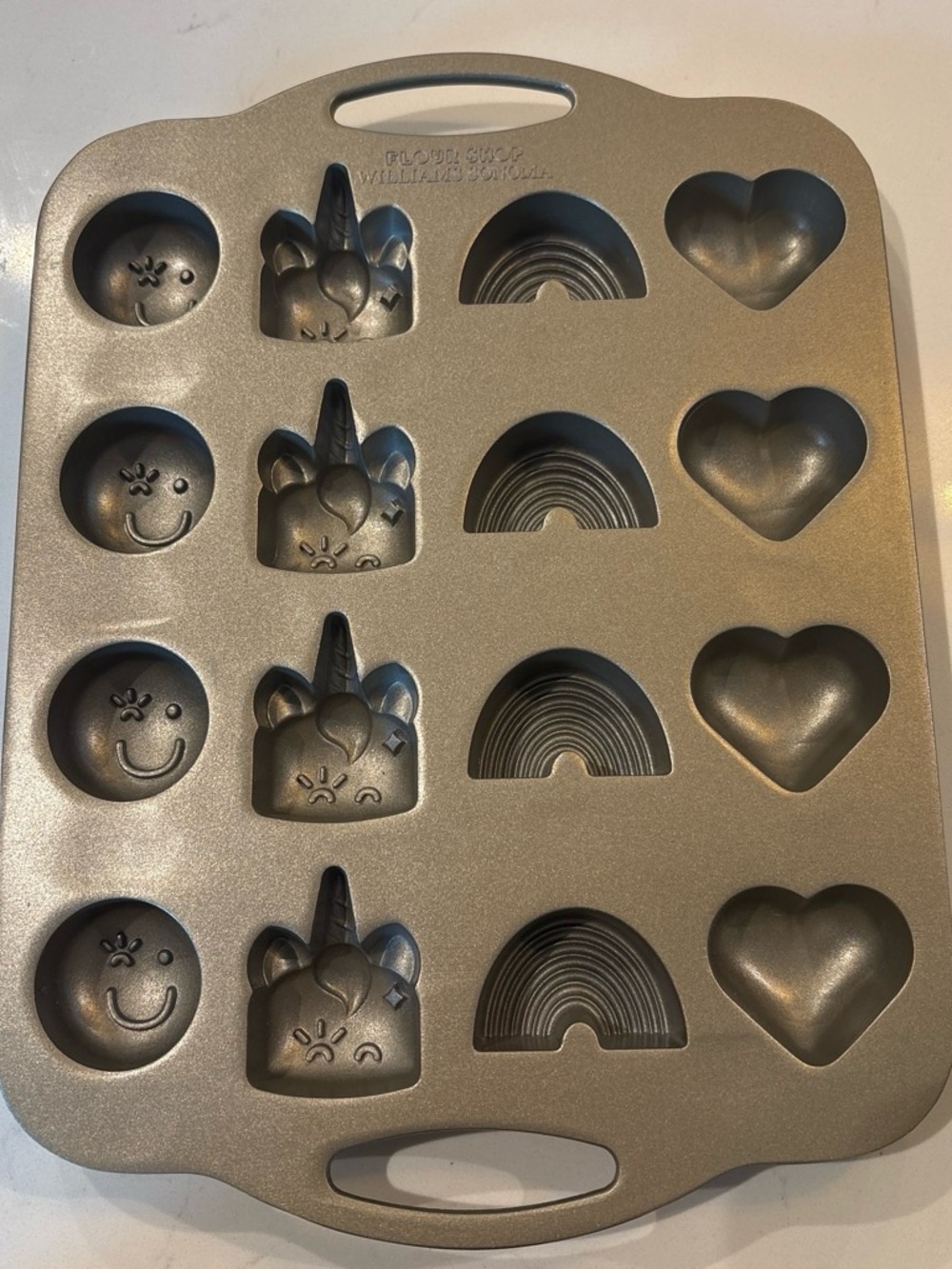 2 Williams Sonoma Unicorn, Rainbow & Heart Mini Cake Pans - Baking Cooking NEW
